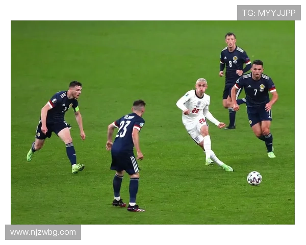 足球明星们的绿色发型大赏展现个性与风格的完美结合